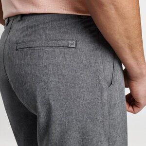 NWT!!  Peter Millar Shackleford Performance Hybrid Short Iron Gray - 35